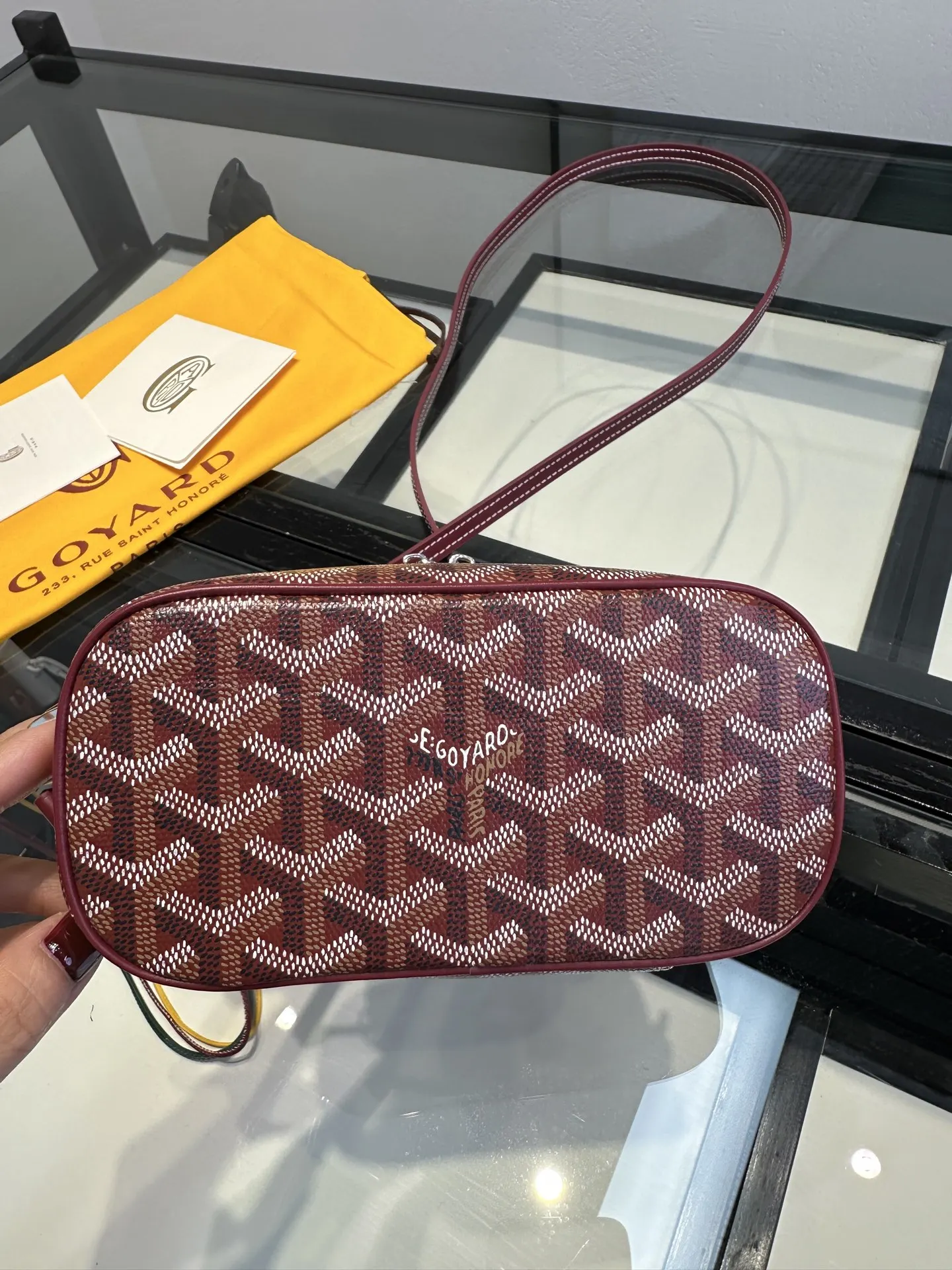 Goyard 酒紅 小牛皮 收納包 旅行收納款(數字9) Goyard 酒紅 小牛皮 收納包 旅行收納款(數字9)