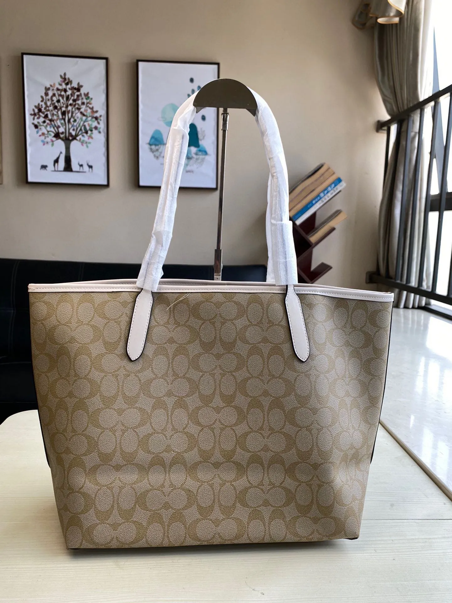 Coach 帆布 内置拉链袋 托特包 大容量托特款