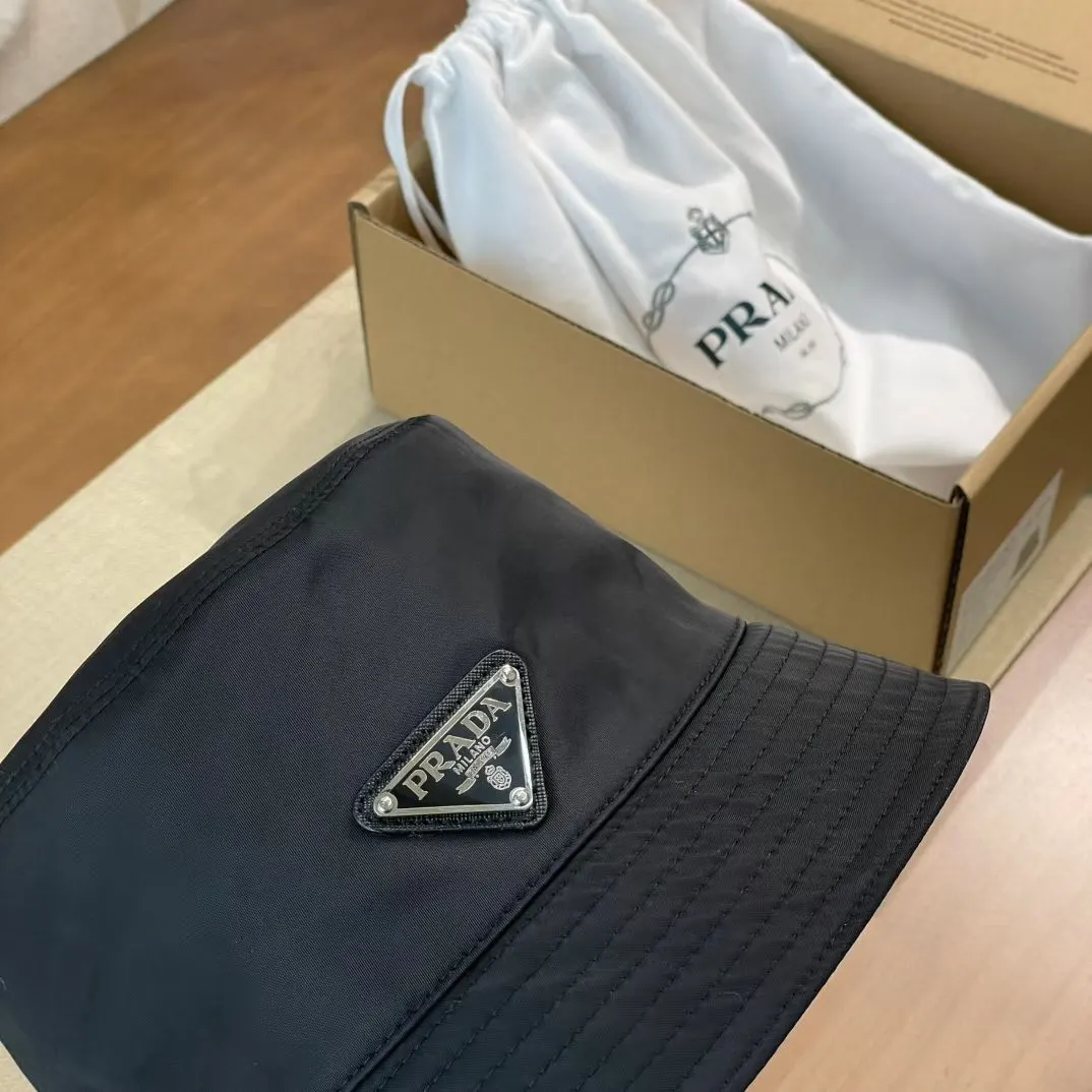 Prada Re-Nylon 尼龙 Logo 帽子 精致搭配