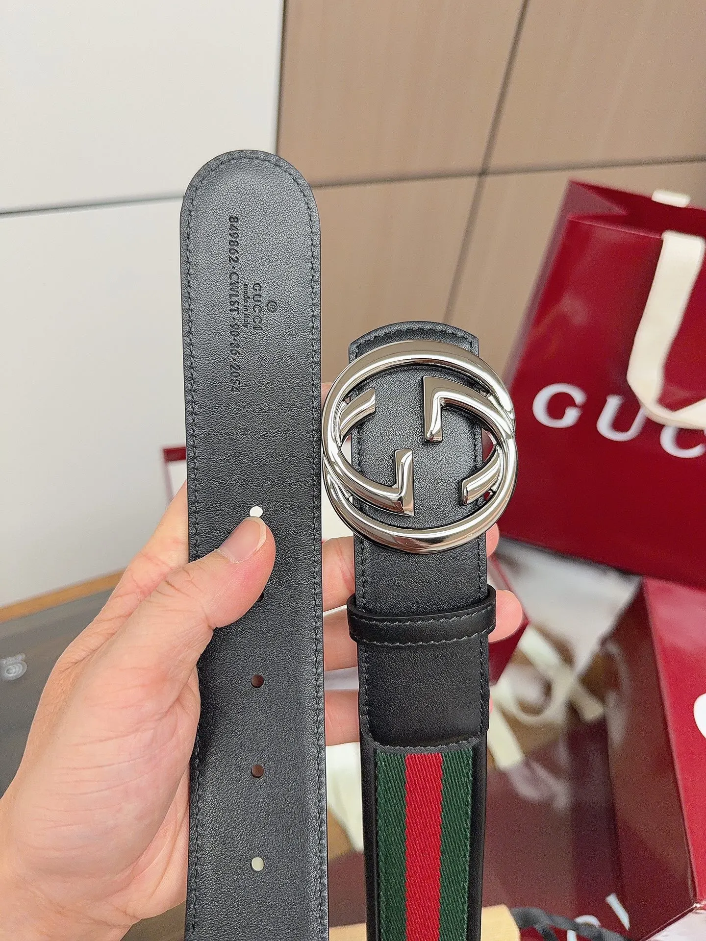 Gucci Double G Buckle Cowhide Belt