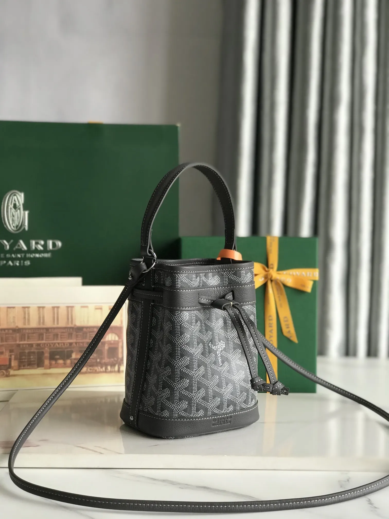 Goyard 皮革 × ×鼎鼎戈雅 水桶包 休閒水桶款(數字10) Goyard 皮革 × ×鼎鼎戈雅 水桶包 休閒水桶款(數字10)
