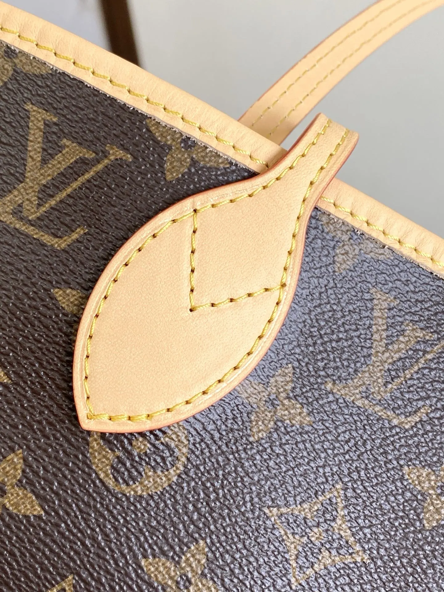LV Neverfull 牛皮 收納包 旅行收納款