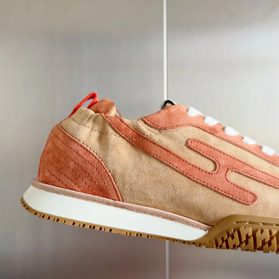 Hermès 运动鞋