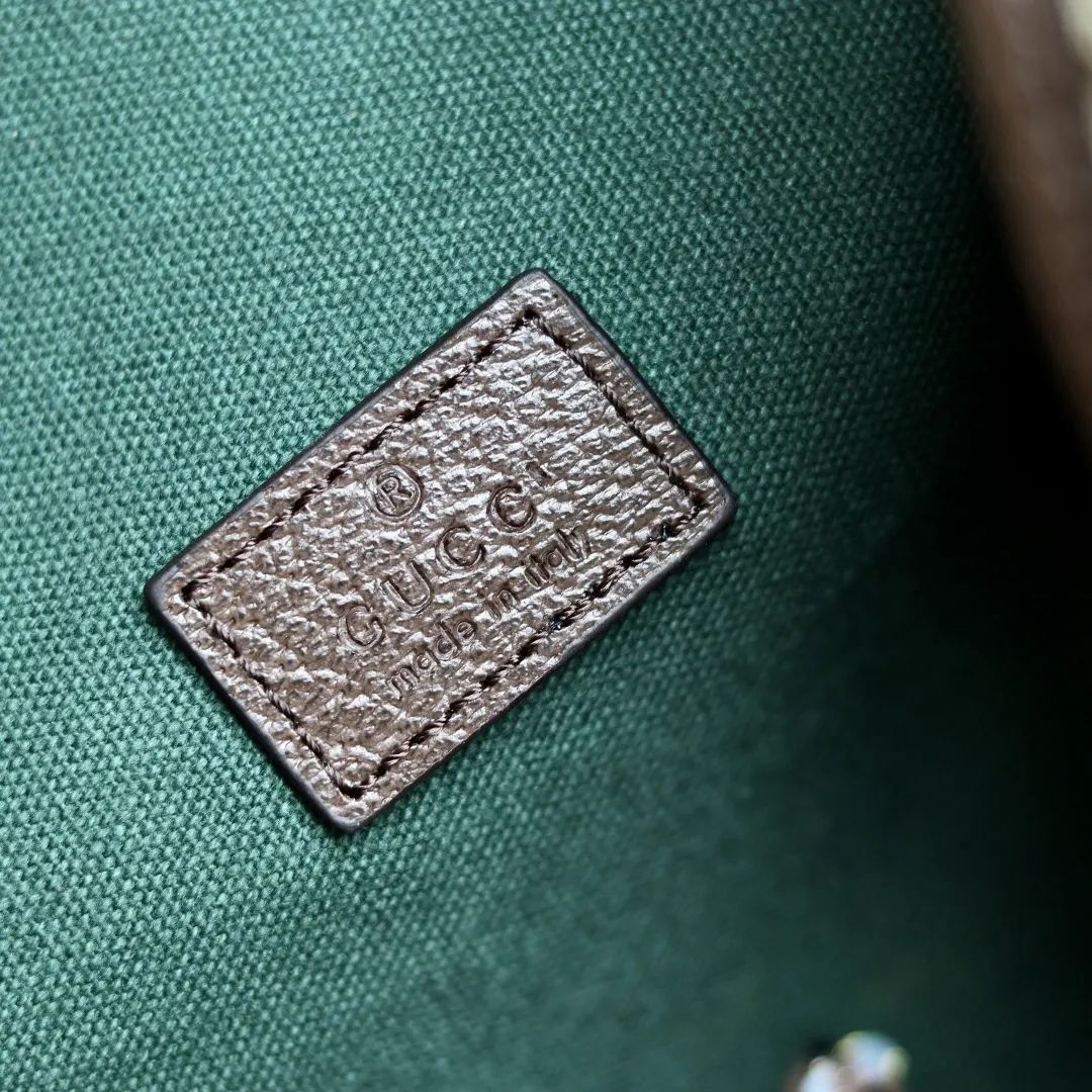 Gucci 双肩包
