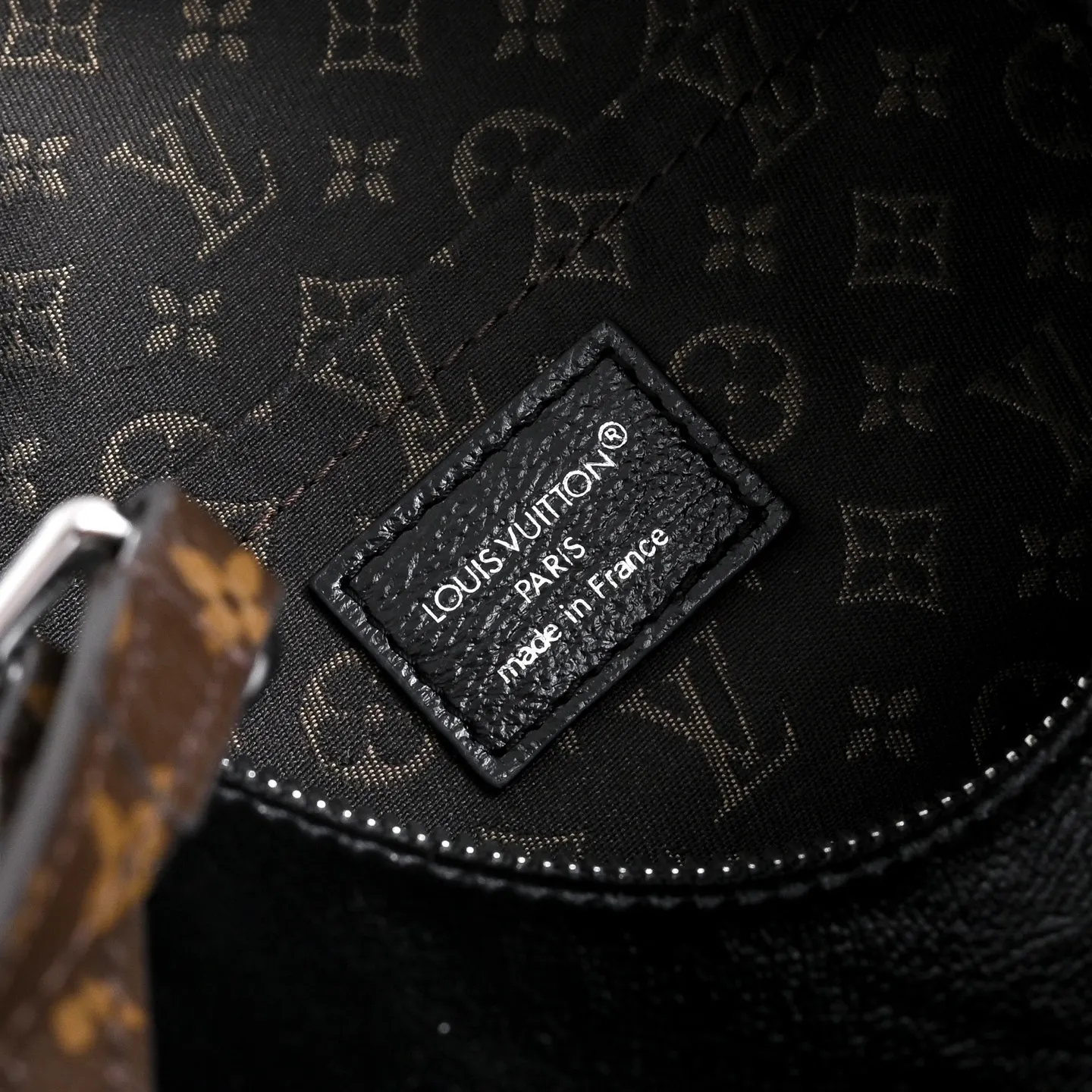 LV 黑白配色 手袋(數字9) LV 黑白配色 手袋(數字9)