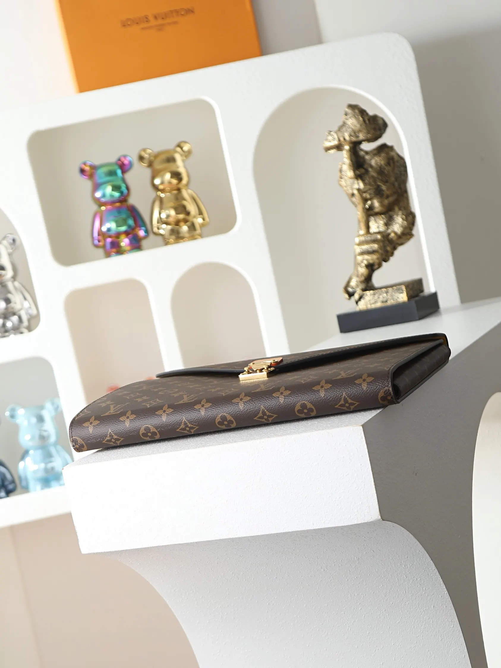 Louis Vuitton Brown Monogram Clutch Bag Canvas
