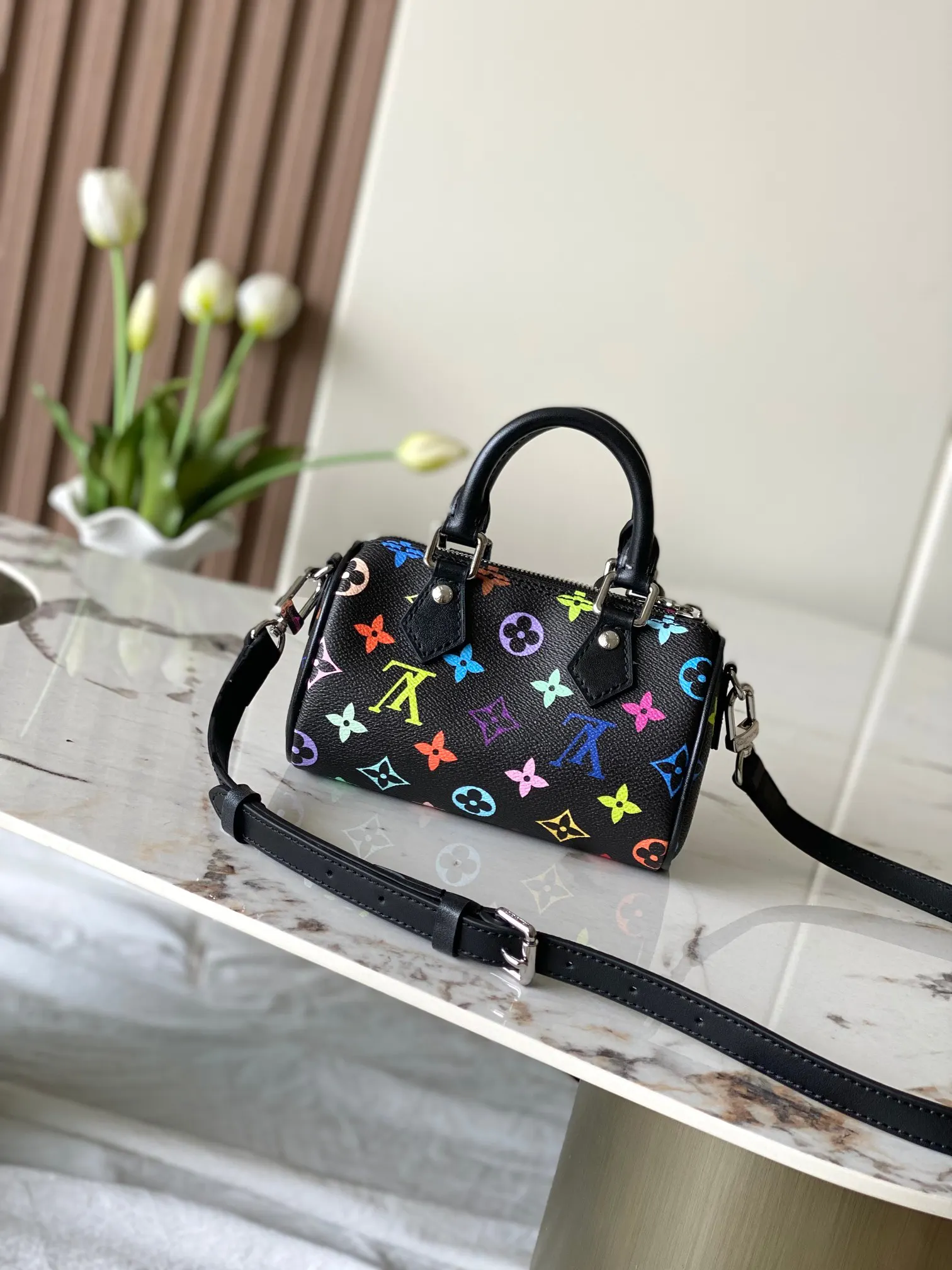 Louis Vuitton Crossbody Bag Lightweight Leather