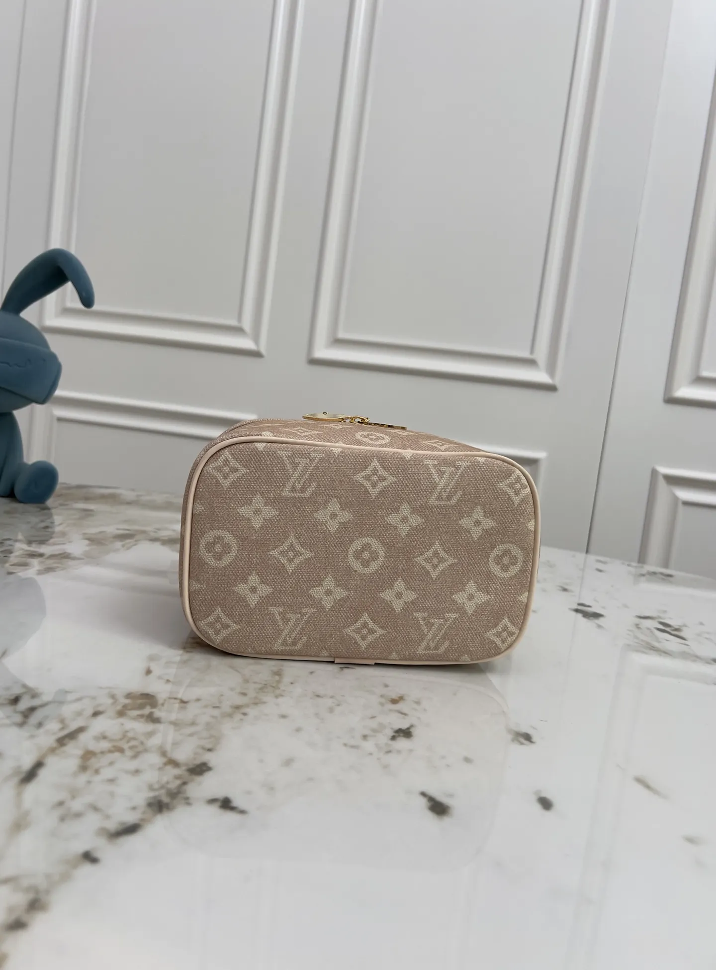 LV 金色 帆布 化妆包 便携收纳款