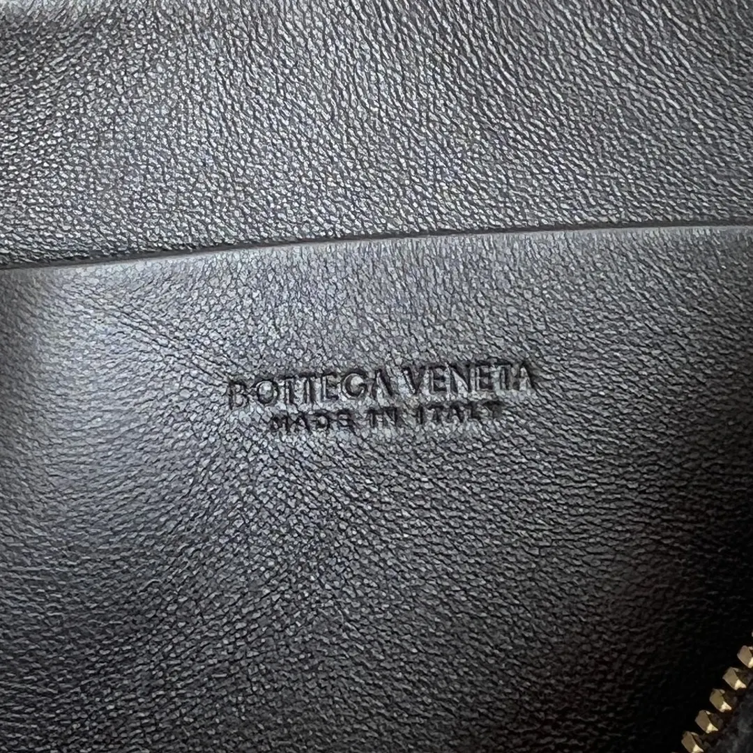 Bottega Veneta 腋下包 復古腋下背款(數字9) Bottega Veneta 腋下包 復古腋下背款(數字9)