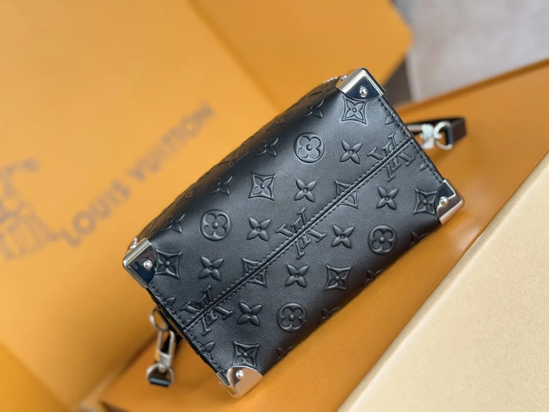 Chain Bag Leather