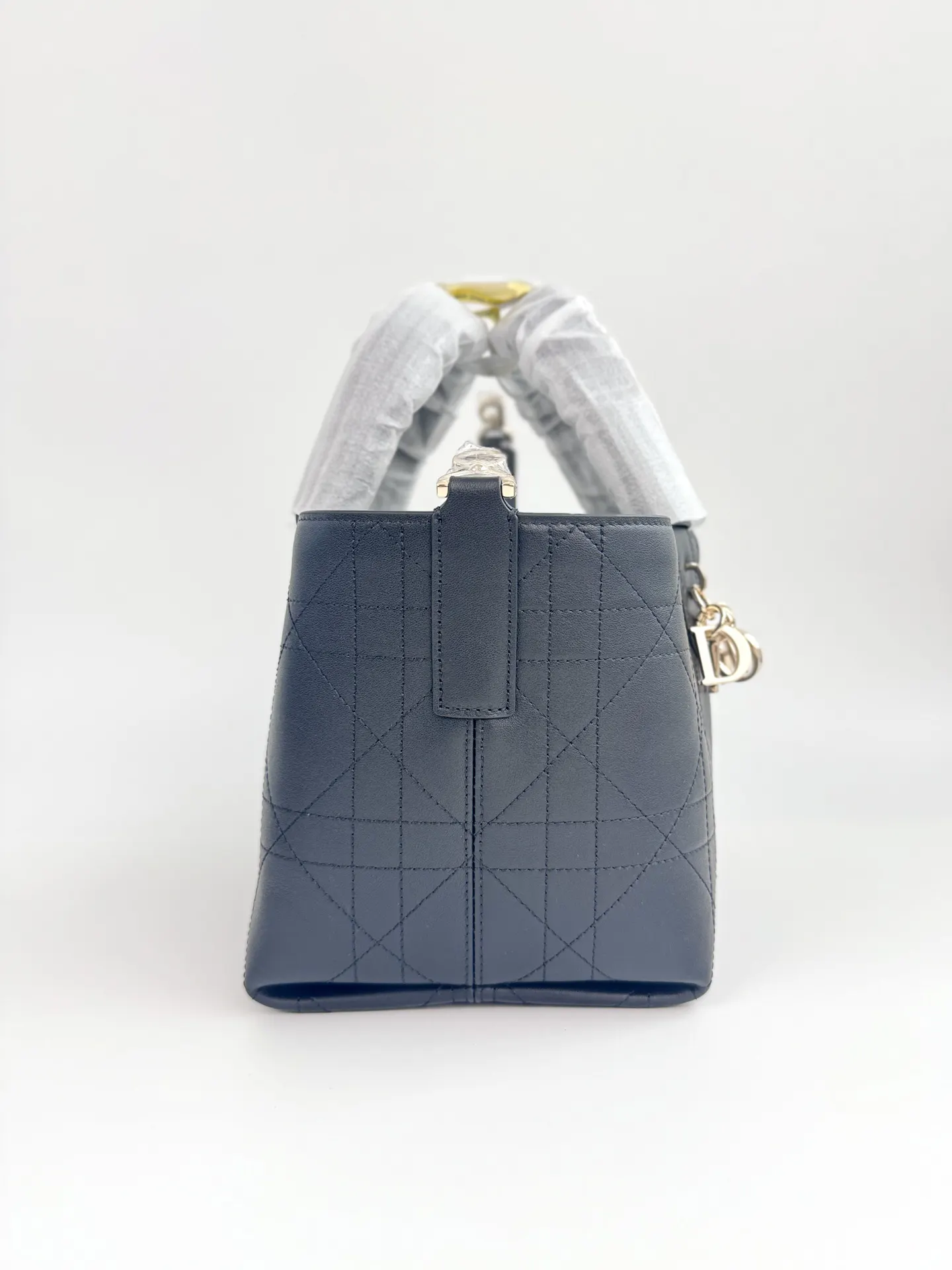 Dior Toujours 黑色小牛皮手袋 手提斜挎(數字6) Dior Toujours 黑色小牛皮手袋 手提斜挎(數字6)