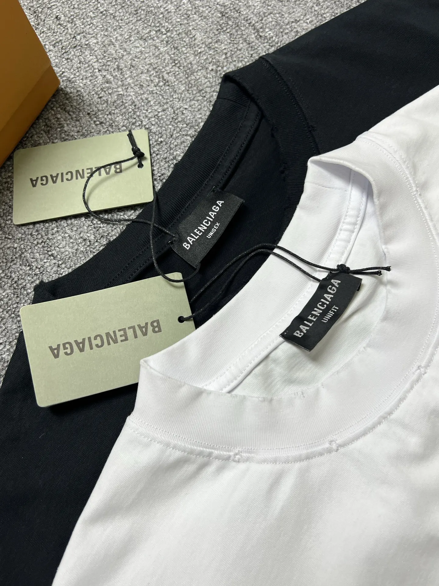 Balenciaga 26SS 纯棉 短袖T恤