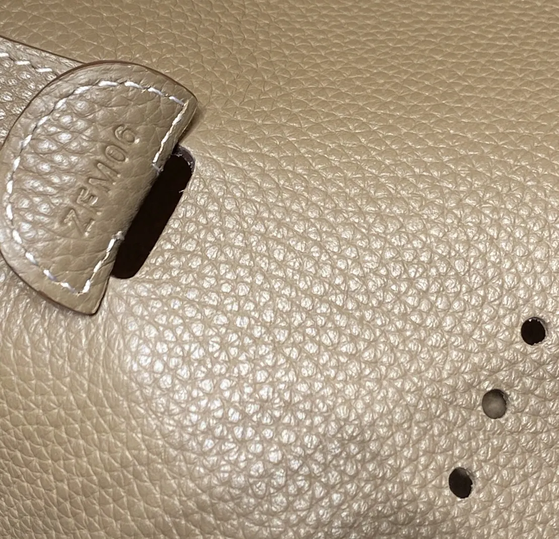 Hermès Evelyne 牛皮 斜挎包 29cm