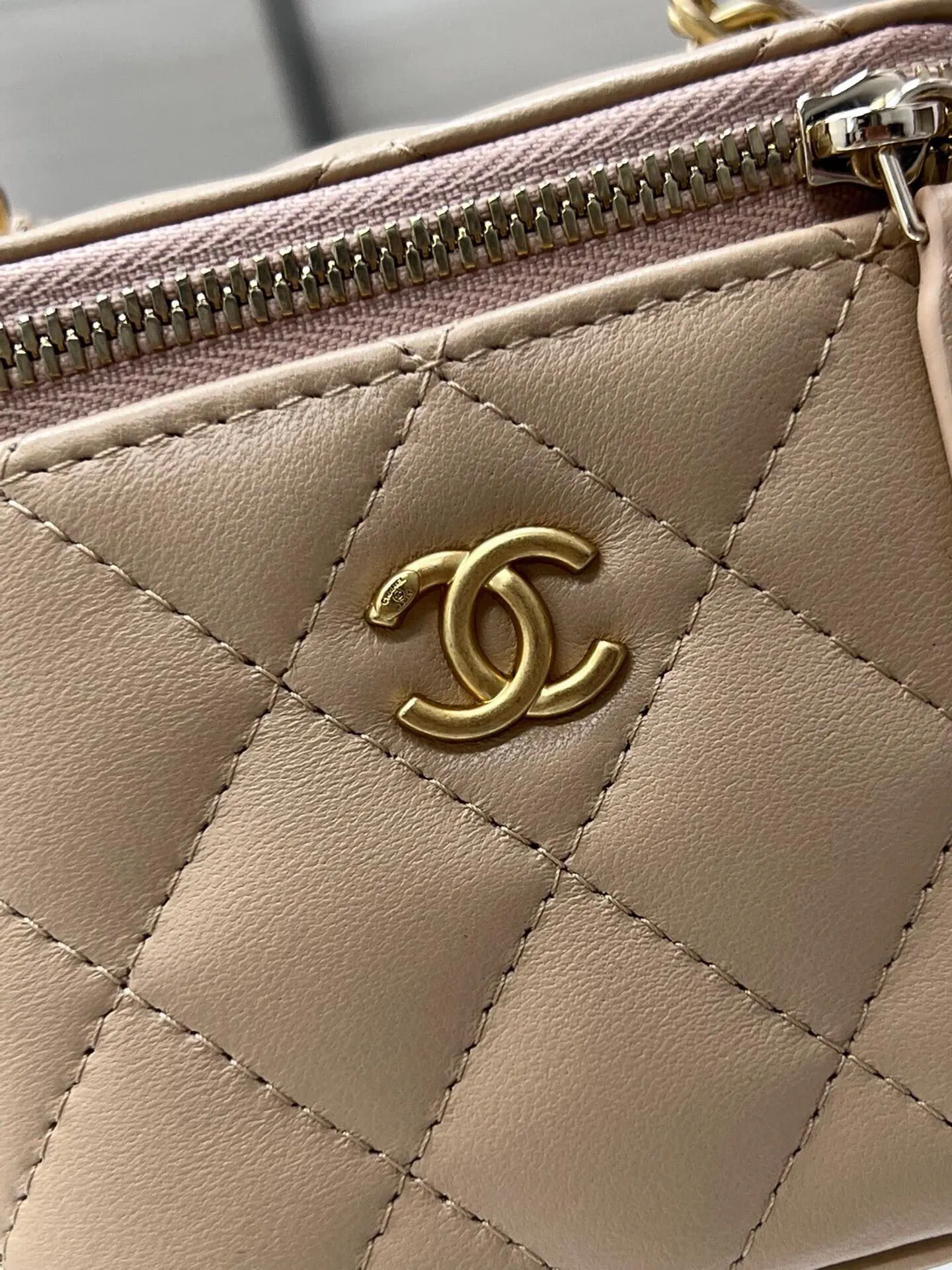 Chanel 羊皮鏈條包 單肩斜挎(數字5) Chanel 羊皮鏈條包 單肩斜挎(數字5)