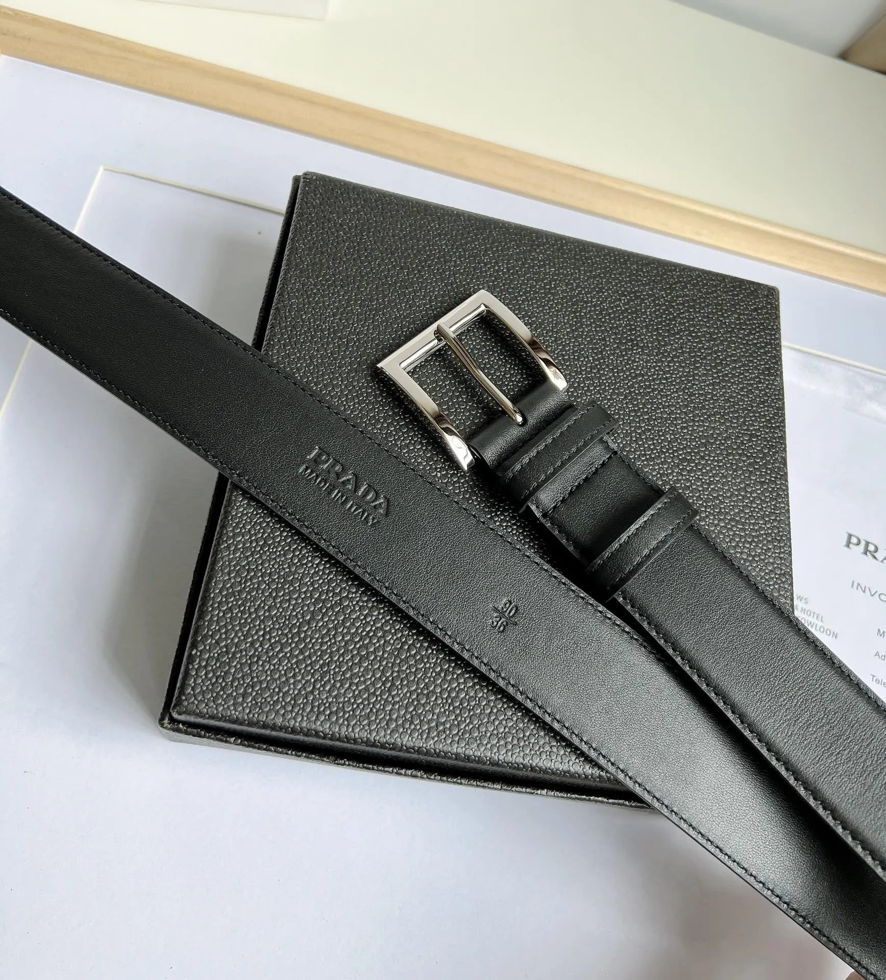 Prada 黑色/银色 皮革 腰带