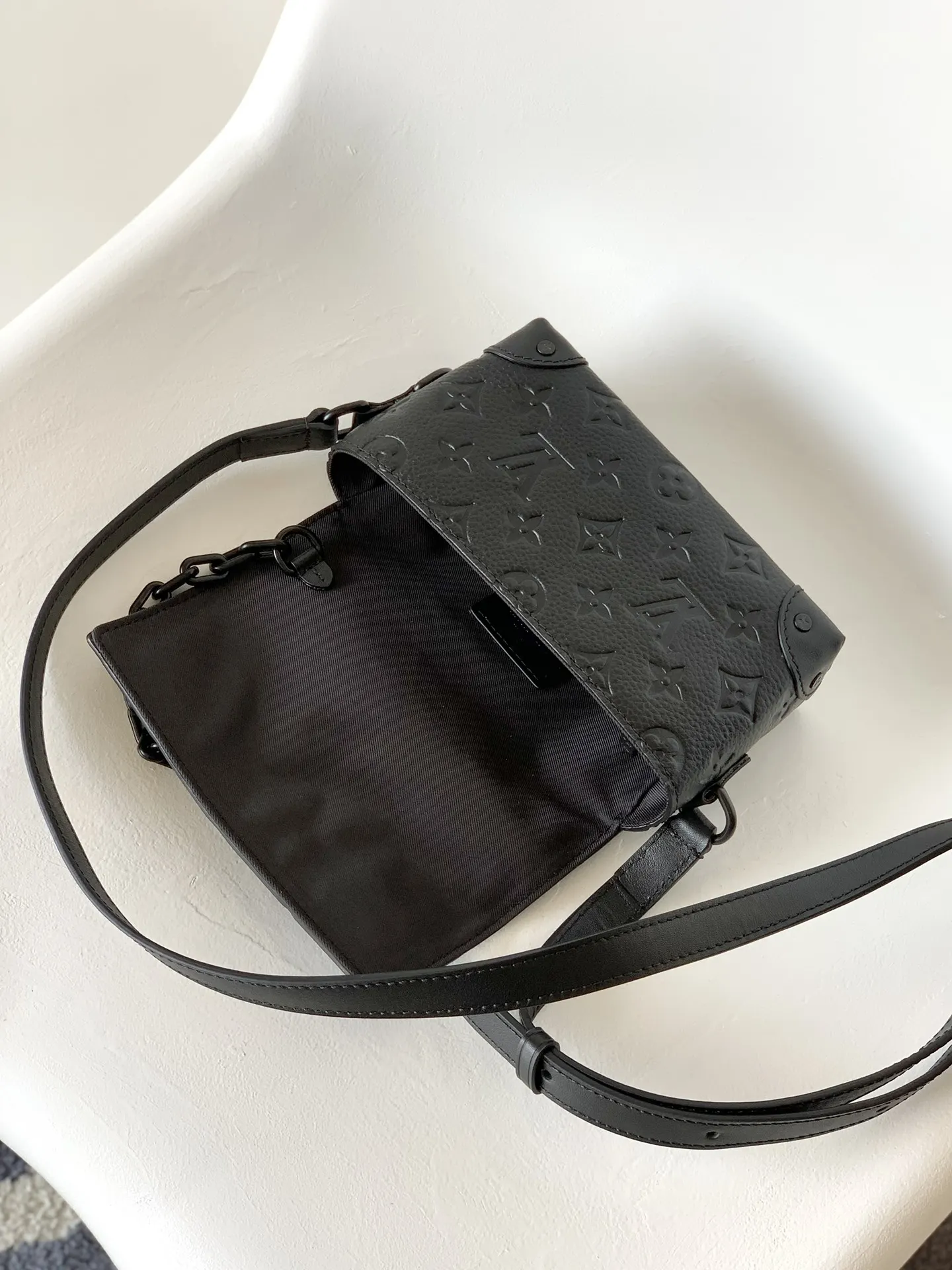 LV 黑色压纹链条小方包 单肩斜挎款｜ORBUYBAG 岚奢包高端时尚精品
