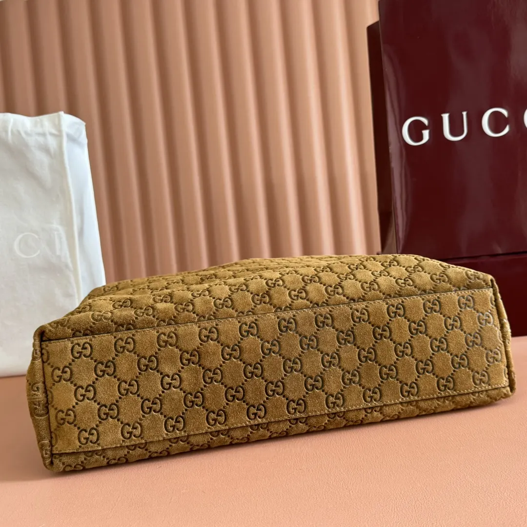 Gucci Black Gold Hobo Shoulder Bag Vintage Leather