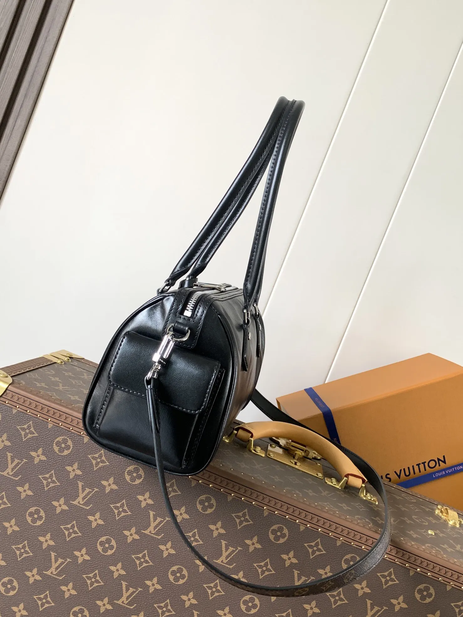LV Speedy black, zip wallet Image 2 LV Speedy black, zip wallet Image 2