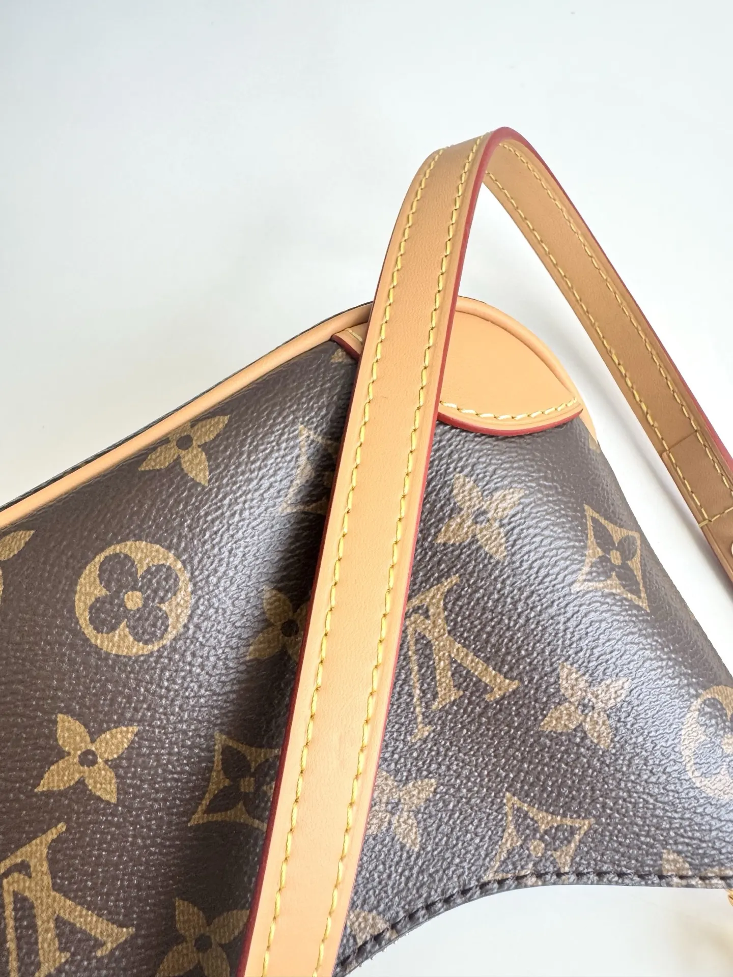 Louis Vuitton Boulogne Monogram 手提包