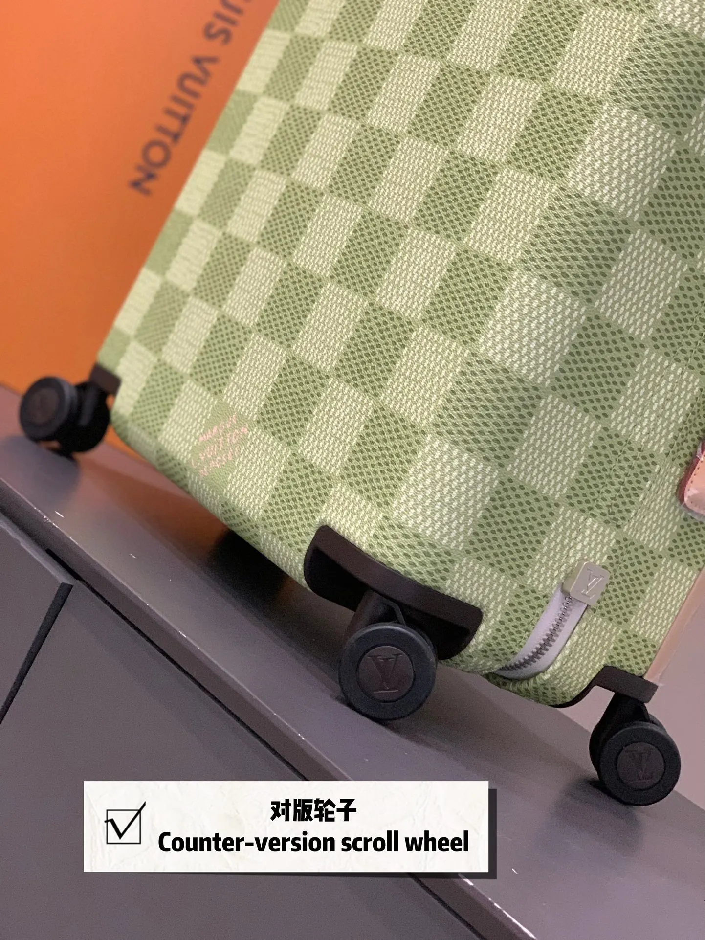 灰色 银色 拉杆真皮包裹 行李箱 旅行拉杆款 轻便出行款