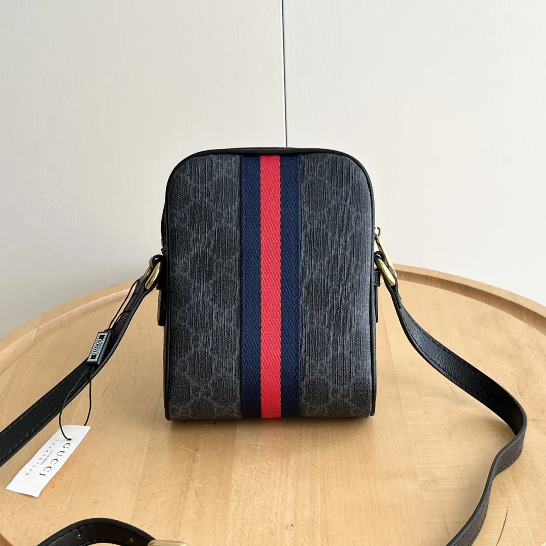 Gucci Ophidia GG Supreme 斜挎包