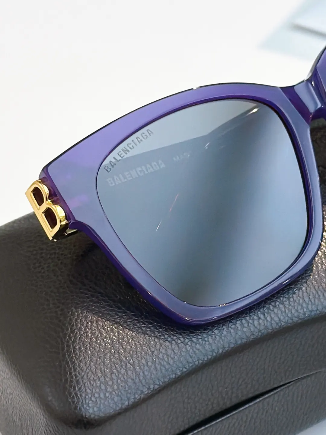 Balenciaga BB0102SA 太阳镜 精致搭配