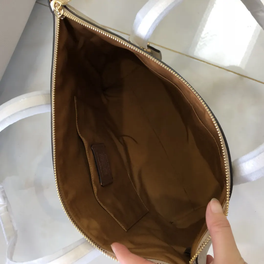 牛皮 C原 拉链托特购物袋 牛皮 經典PVC 托特包 大容量托特款