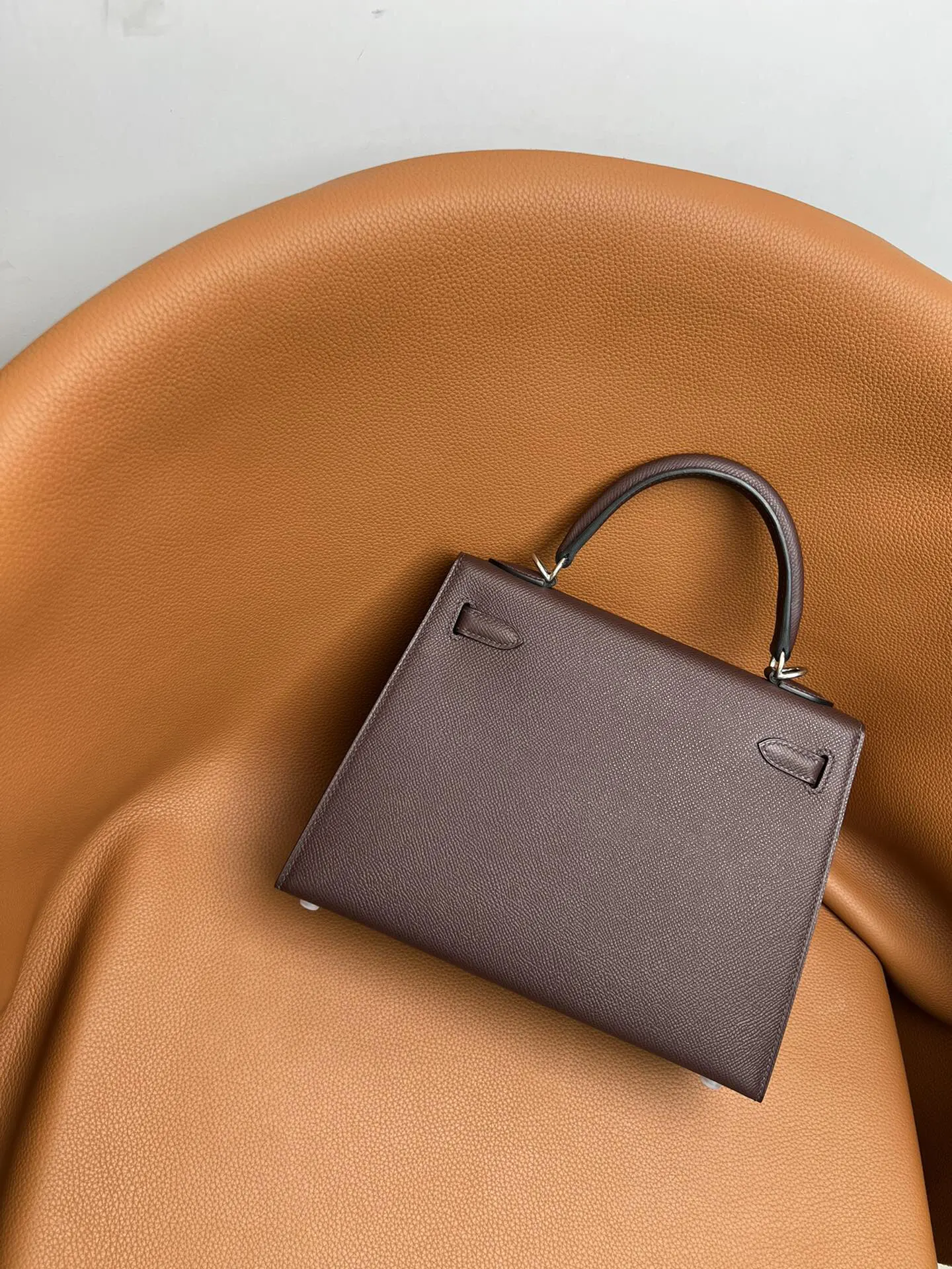 Hermès Kelly Top Handle Bag Classic Leather