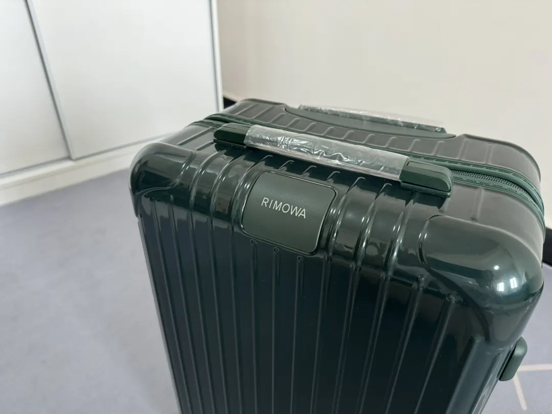 黑色 白色 Essential系列 墨綠 尺寸 行李箱 旅行拉杆款 輕便出行款