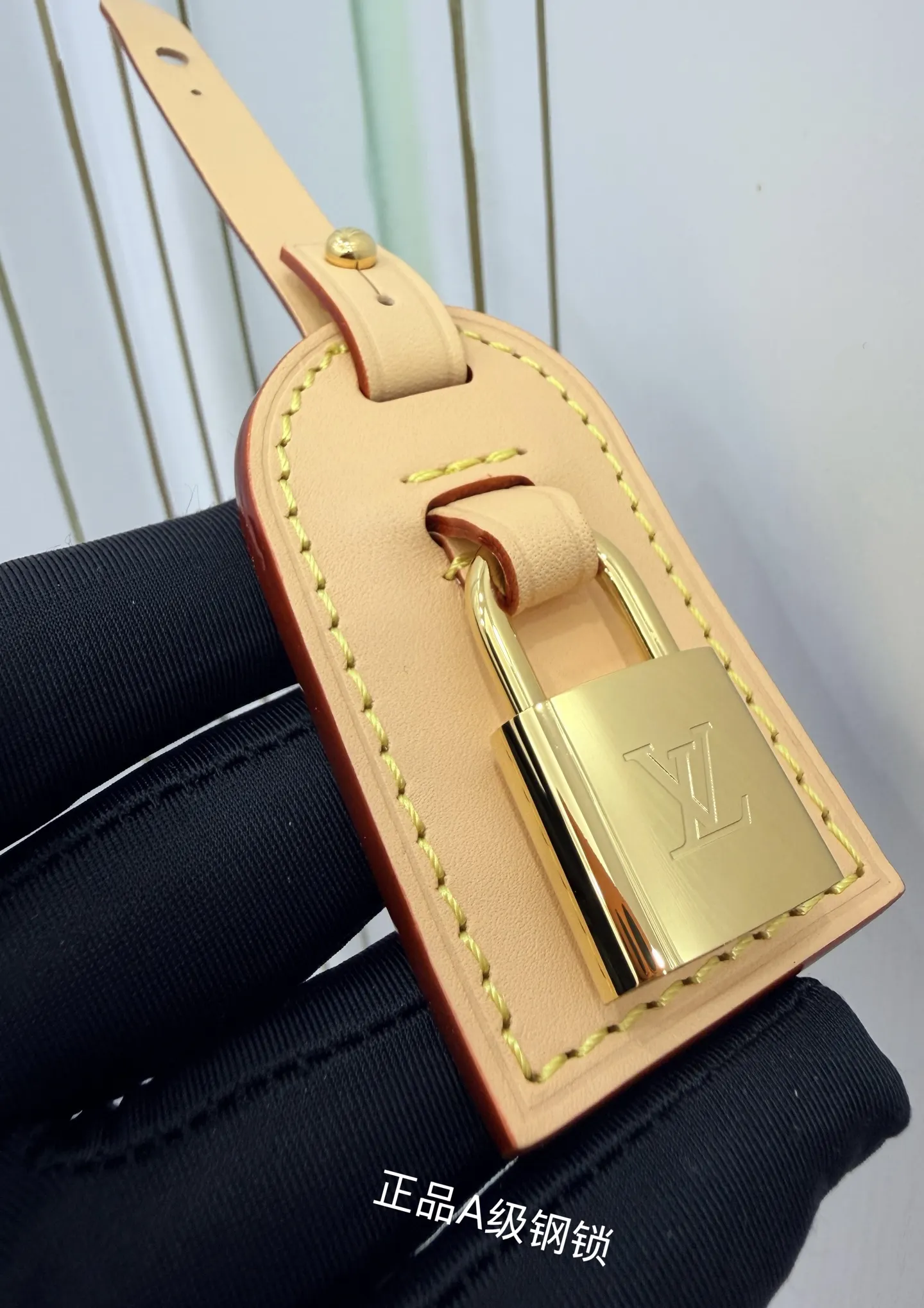 Fashion Item Travel