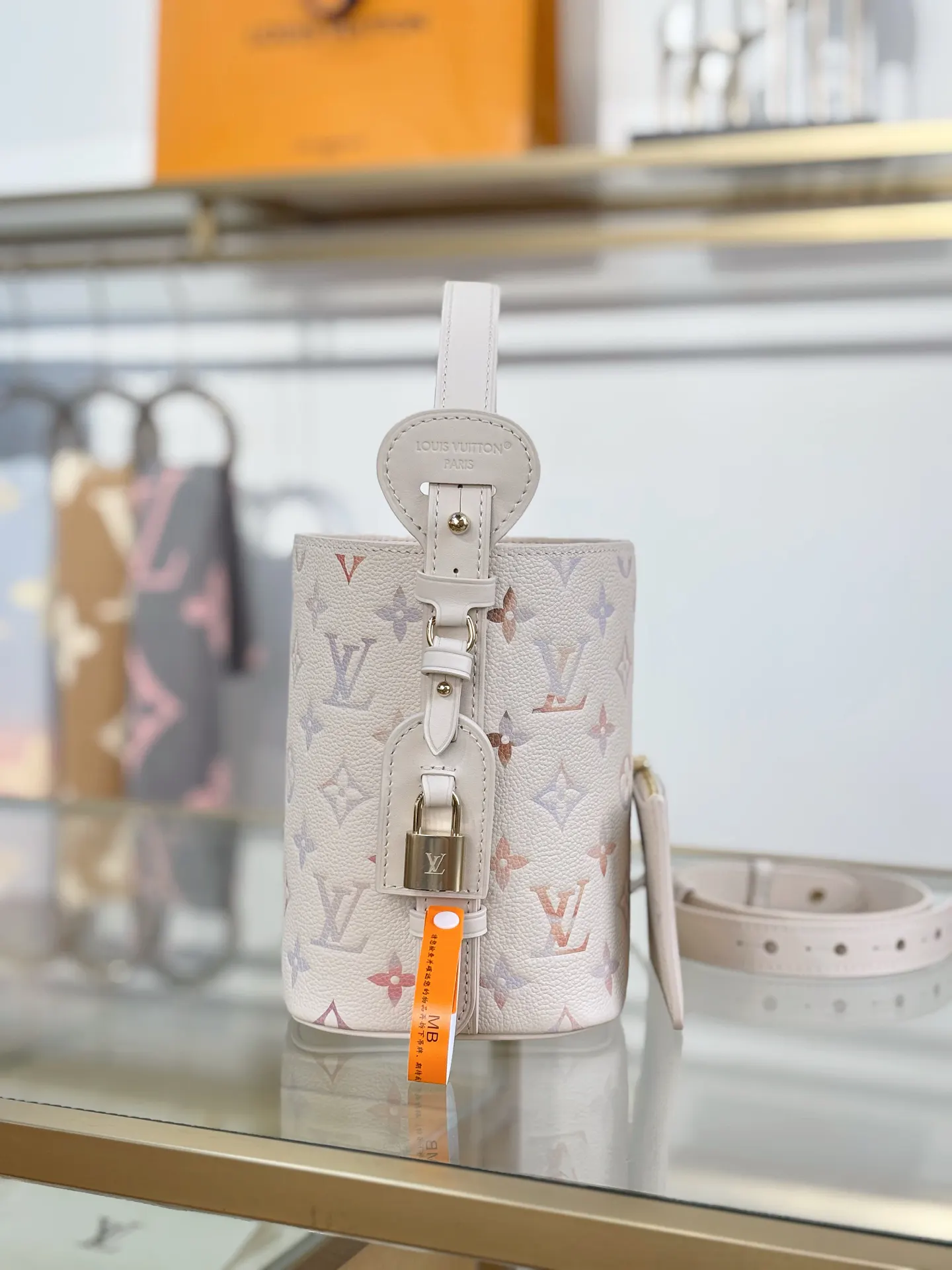LV handbag Image 7 LV handbag Image 7