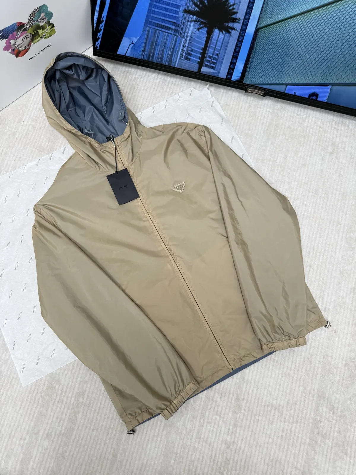 Prada Re-Nylon 尼龍 三角标 外套 通勤休闲