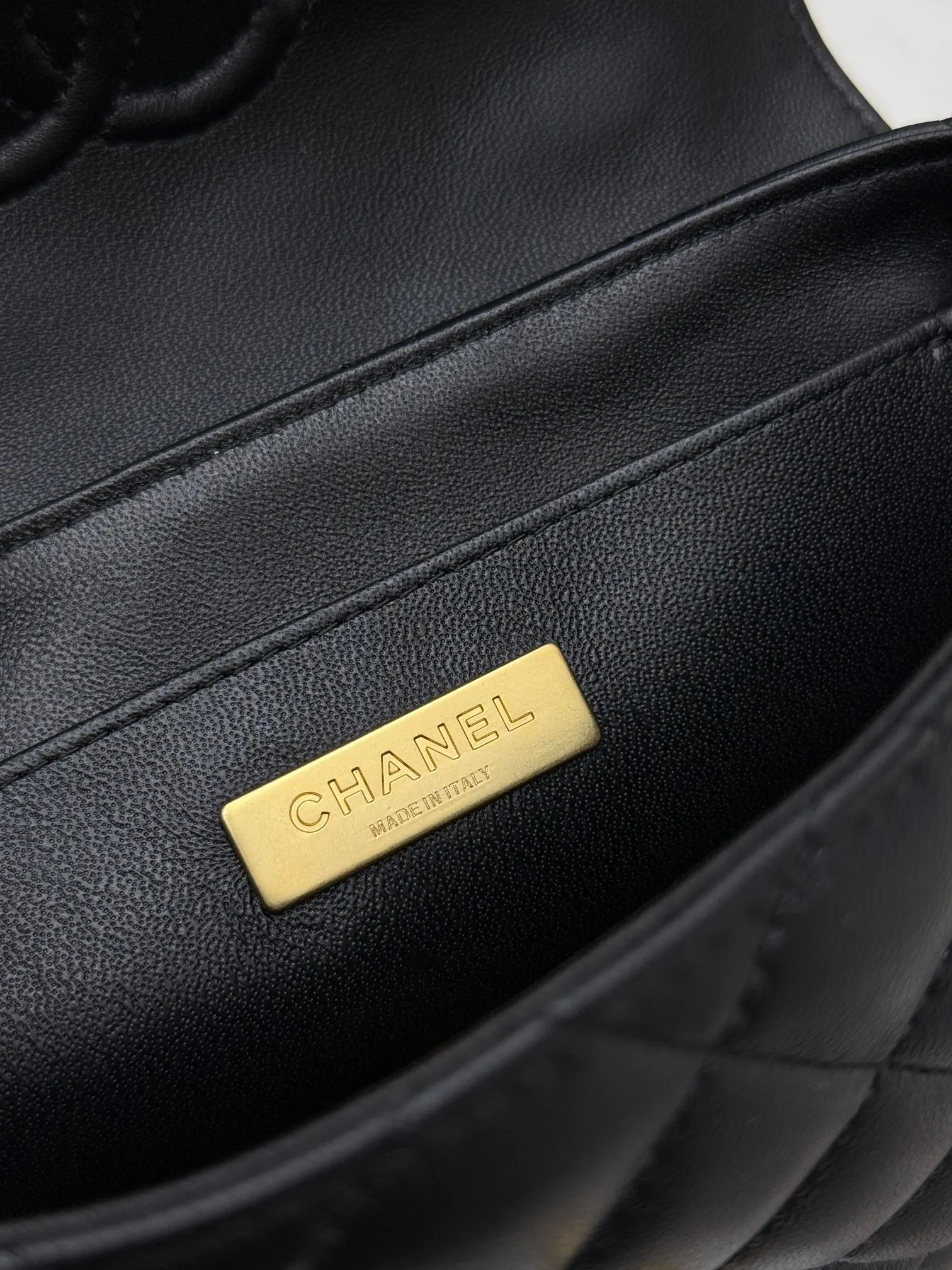 Chanel Chain Bag Image 9 Chanel Chain Bag Image 9