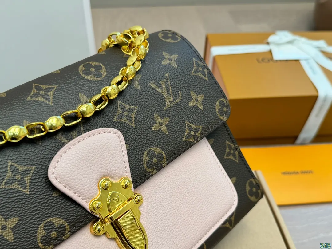 Louis Vuitton Chain Bag Classic