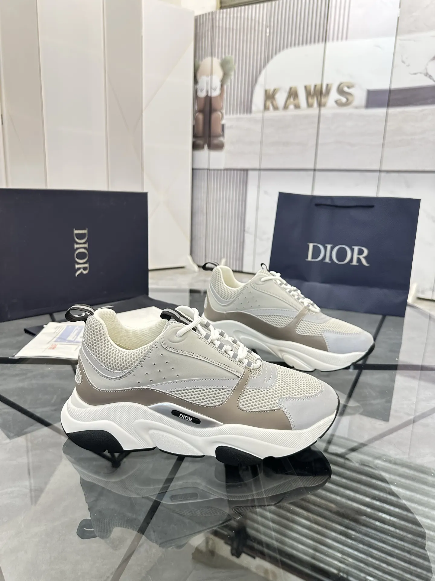 Dior B22 米白色牛皮休闲鞋 低帮