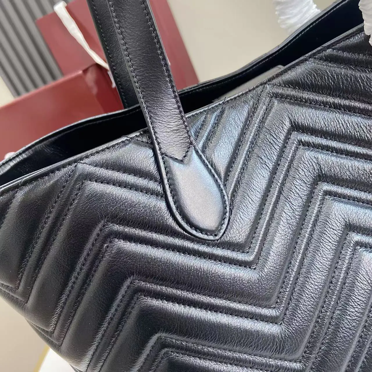 Marmont 黑色 牛皮 托特包 大容量托特款(數字12) Marmont 黑色 牛皮 托特包 大容量托特款(數字12)