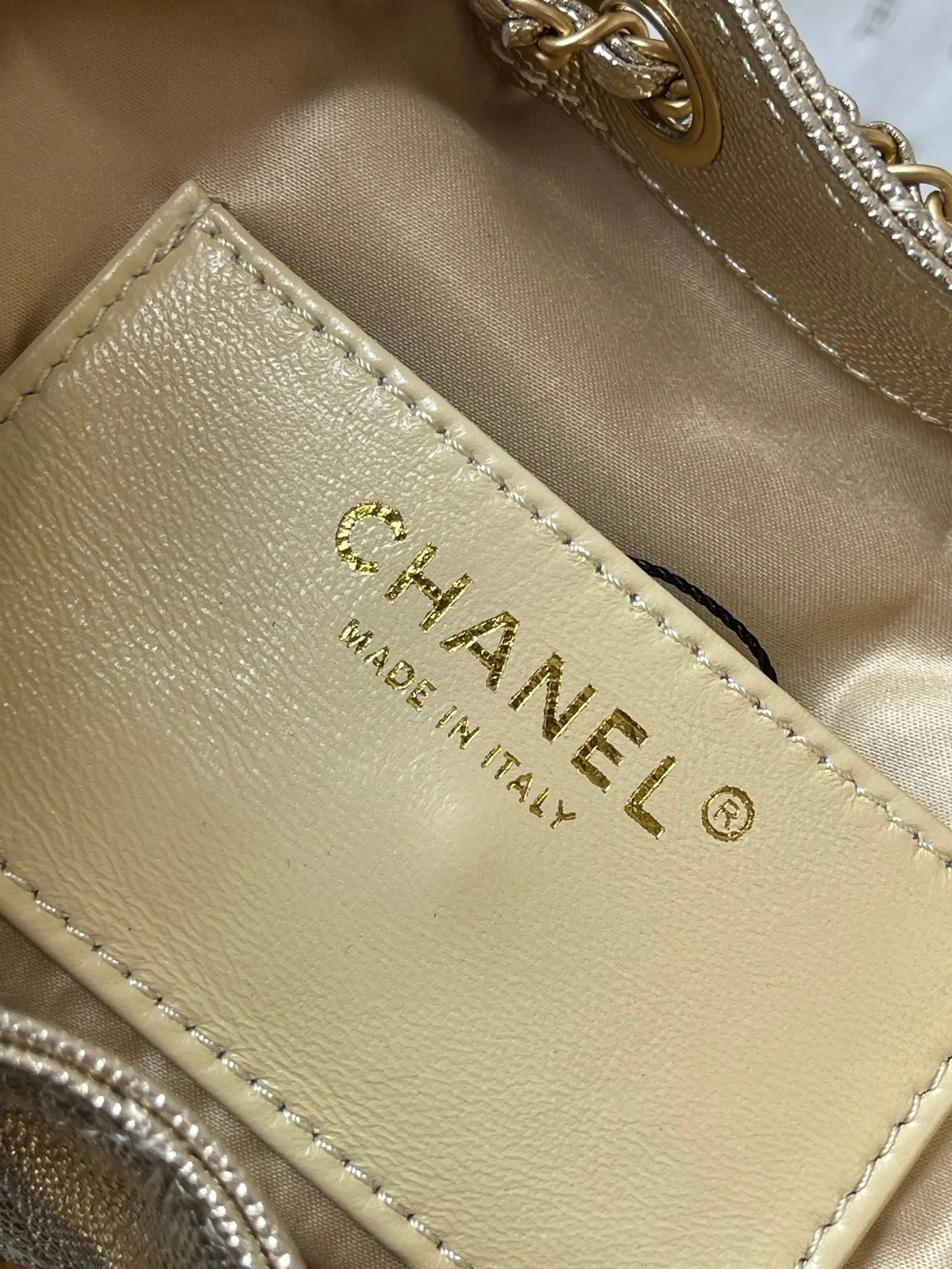 CHANEL 白色 金色 小牛皮 腋下包 復古腋下背款