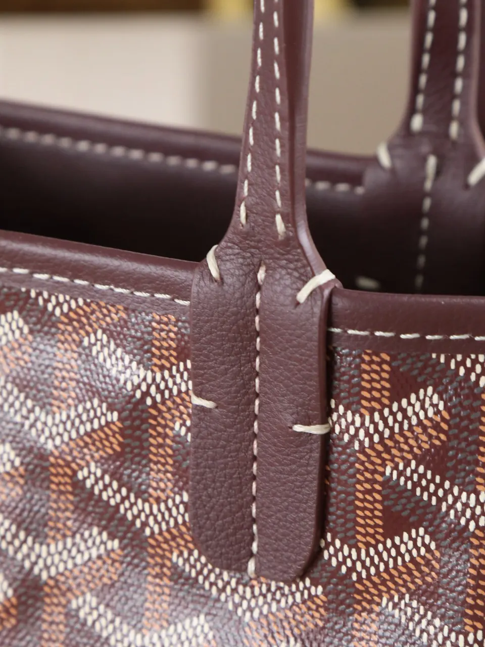 Goyard 小牛皮 手提包 通勤手提款(數字9) Goyard 小牛皮 手提包 通勤手提款(數字9)