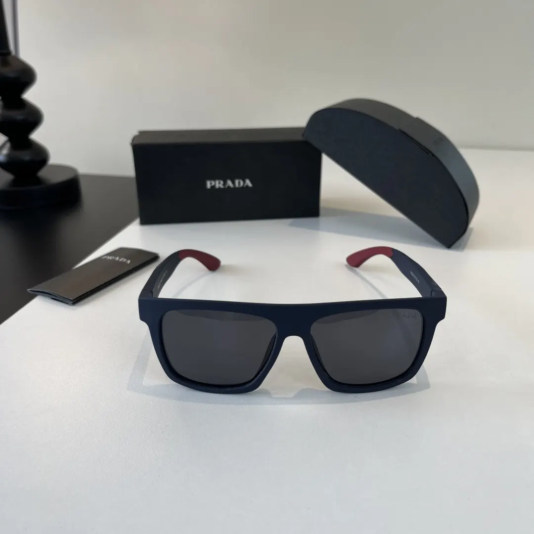 Prada 太阳眼镜 时尚遮阳 太阳镜