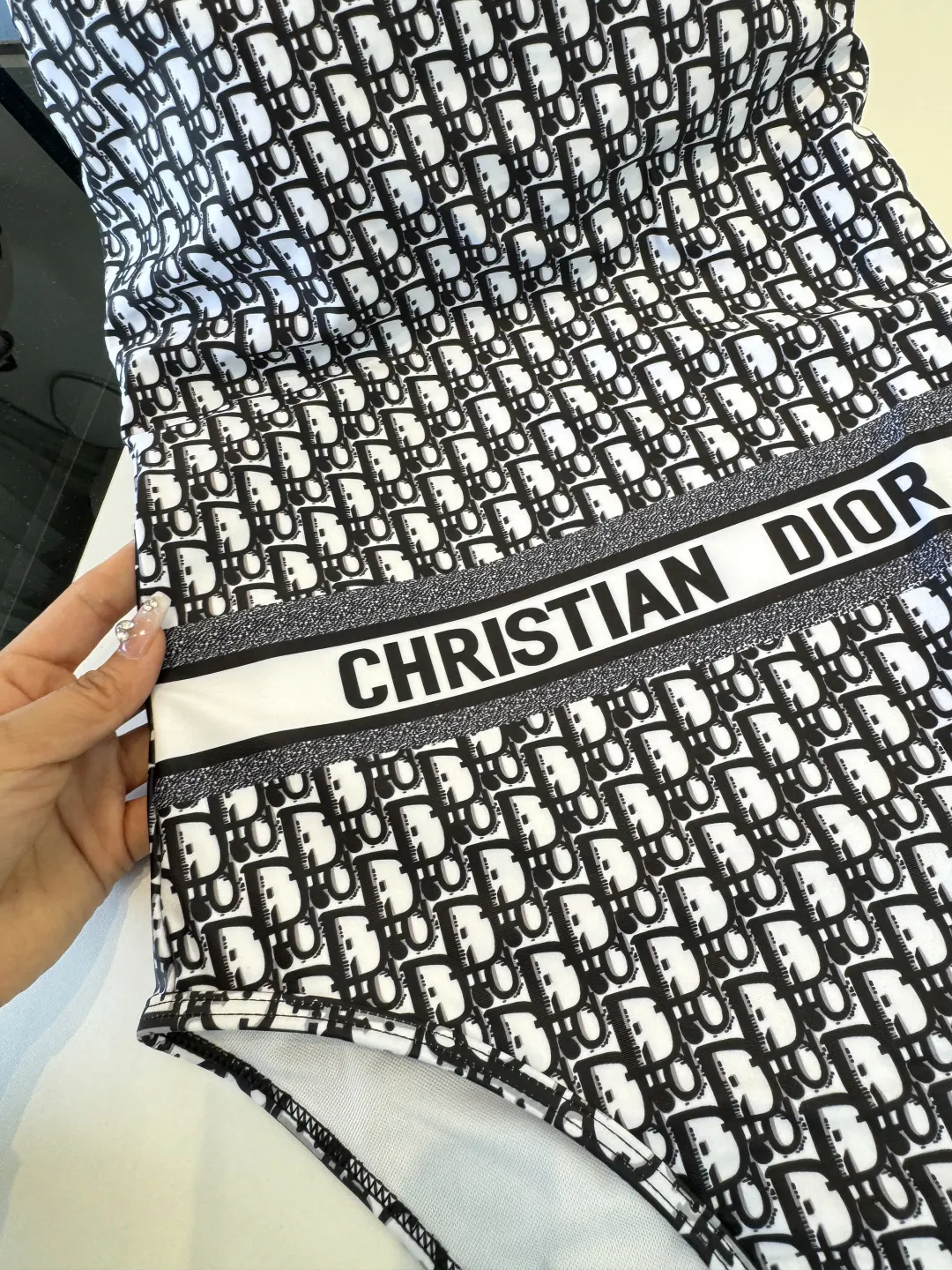 Dior Oblique 泳装