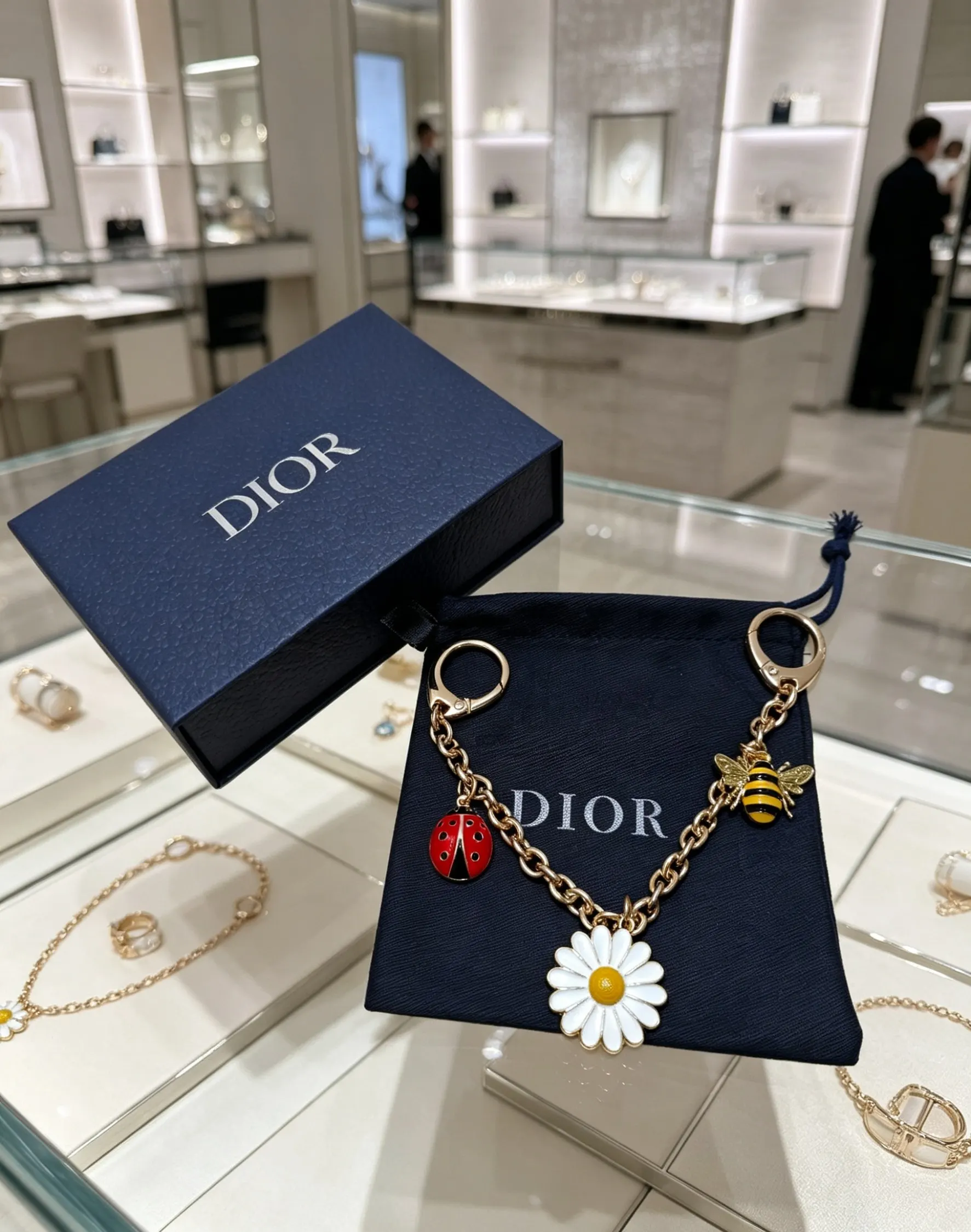 Dior Lady Dior 红色宝石吊饰 金链配饰款