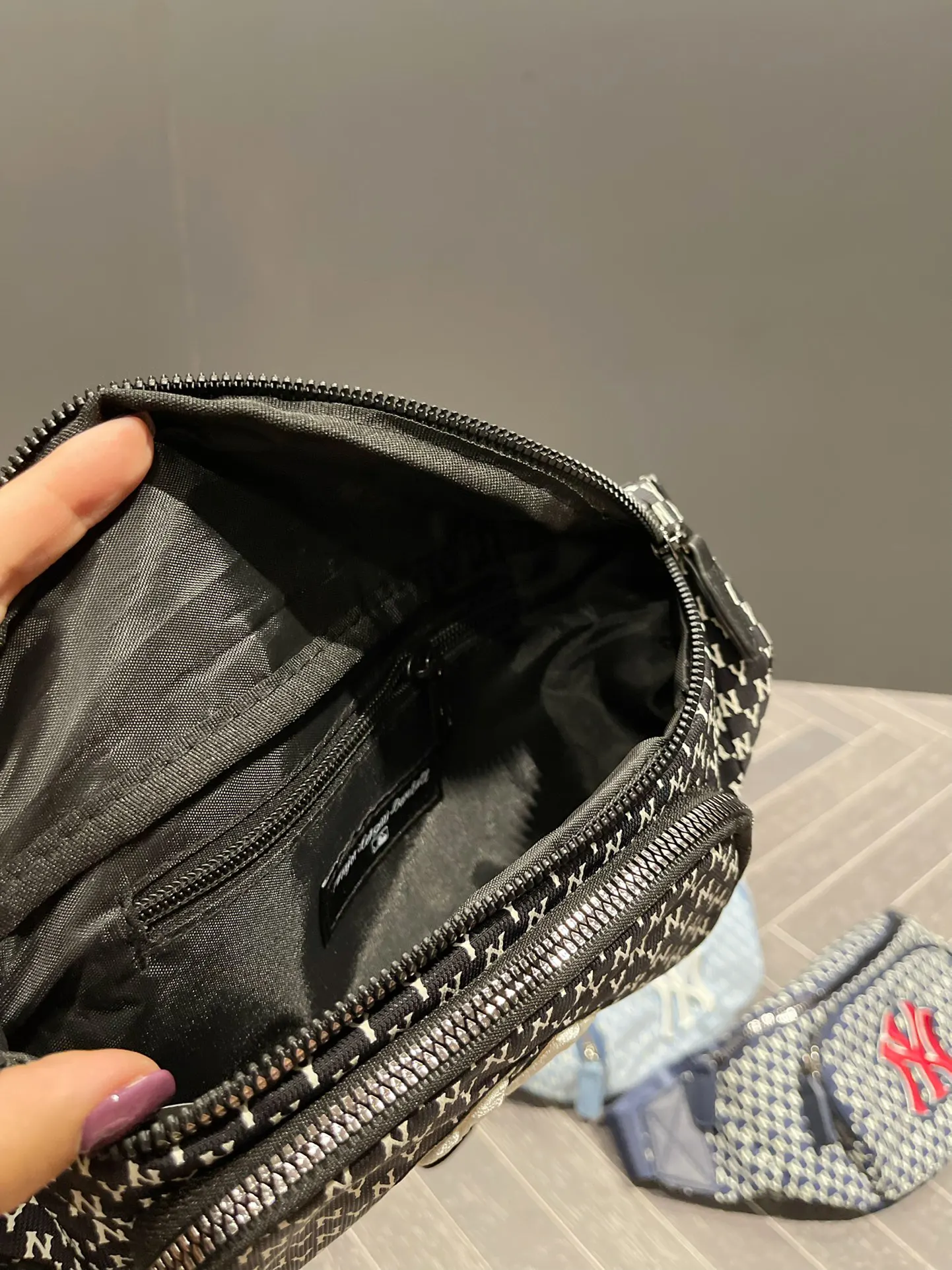 Belt Bag Casual Image 9 Belt Bag Casual Image 9