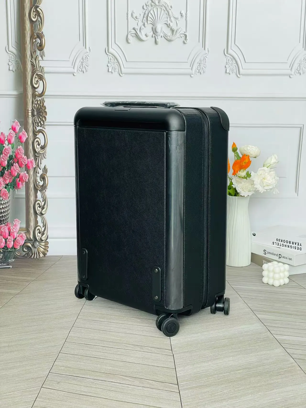 LV 老花 帆布 行李箱 旅行拉杆款 輕便出行款(數字9) LV 老花 帆布 行李箱 旅行拉杆款 輕便出行款(數字9)