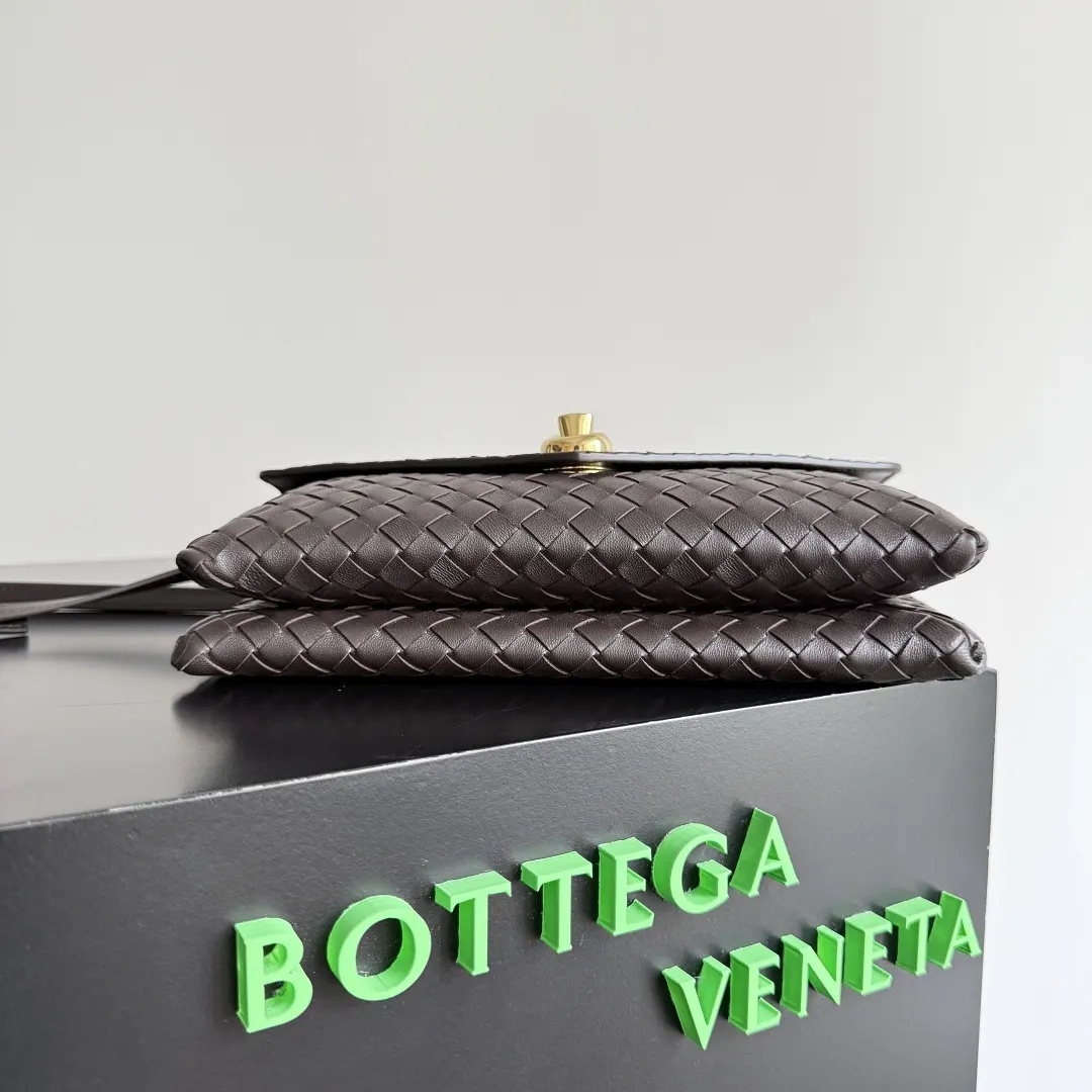 Bottega Veneta 皮革 托特包 大容量托特款