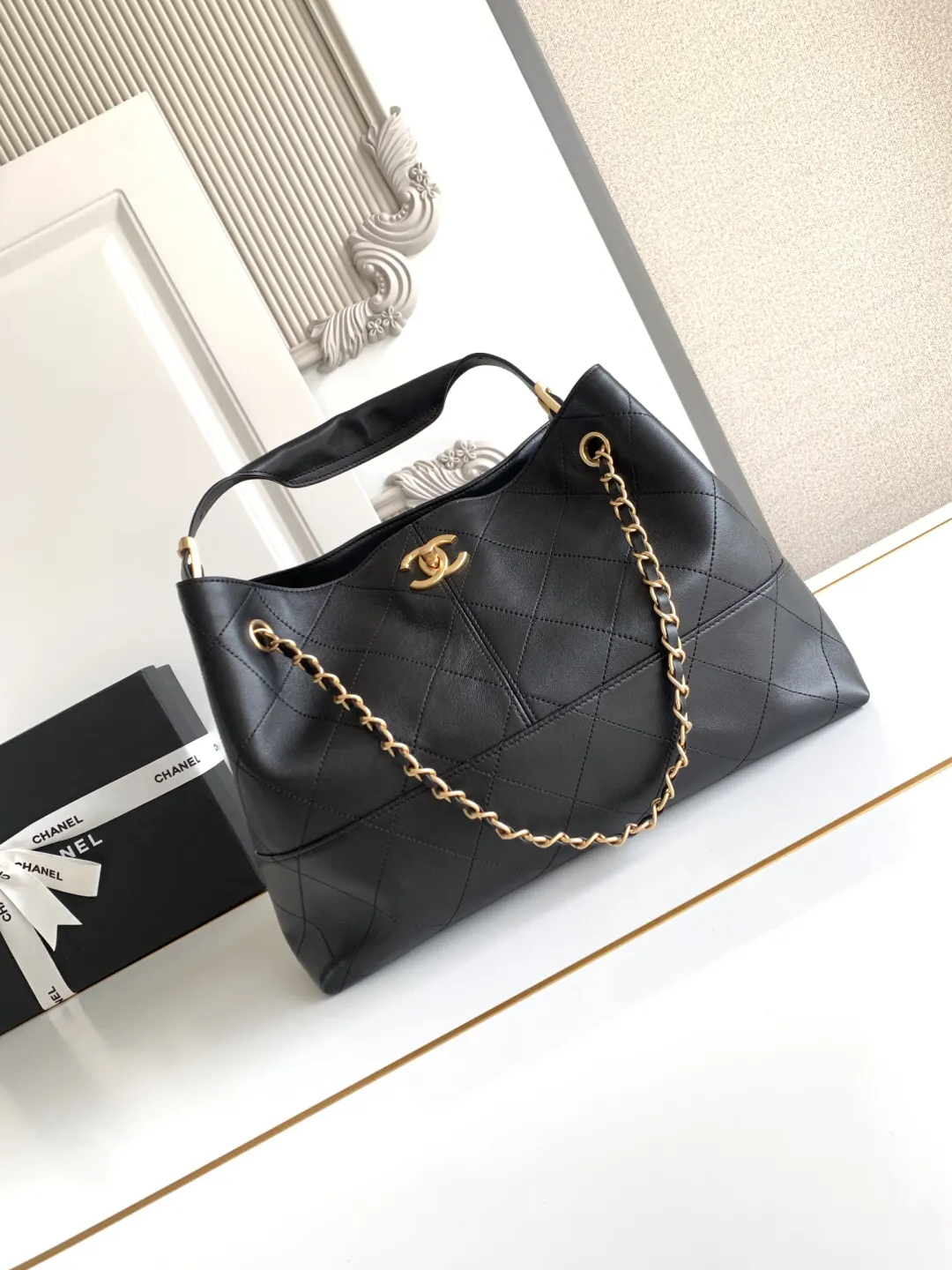 Chanel Tote Bag