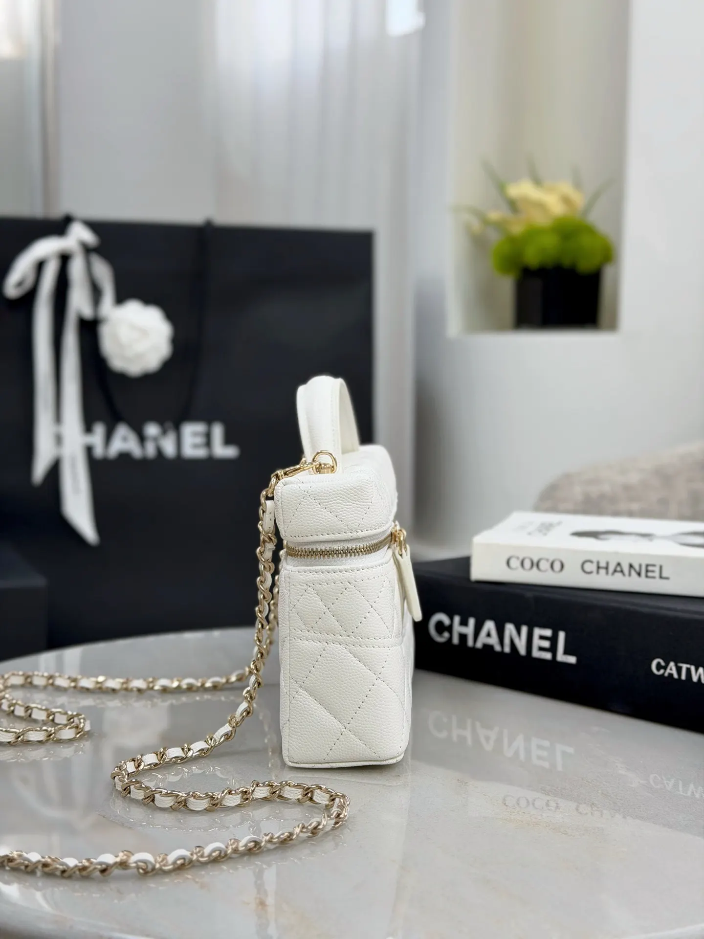 Chanel 19 白色 皮革 手提包