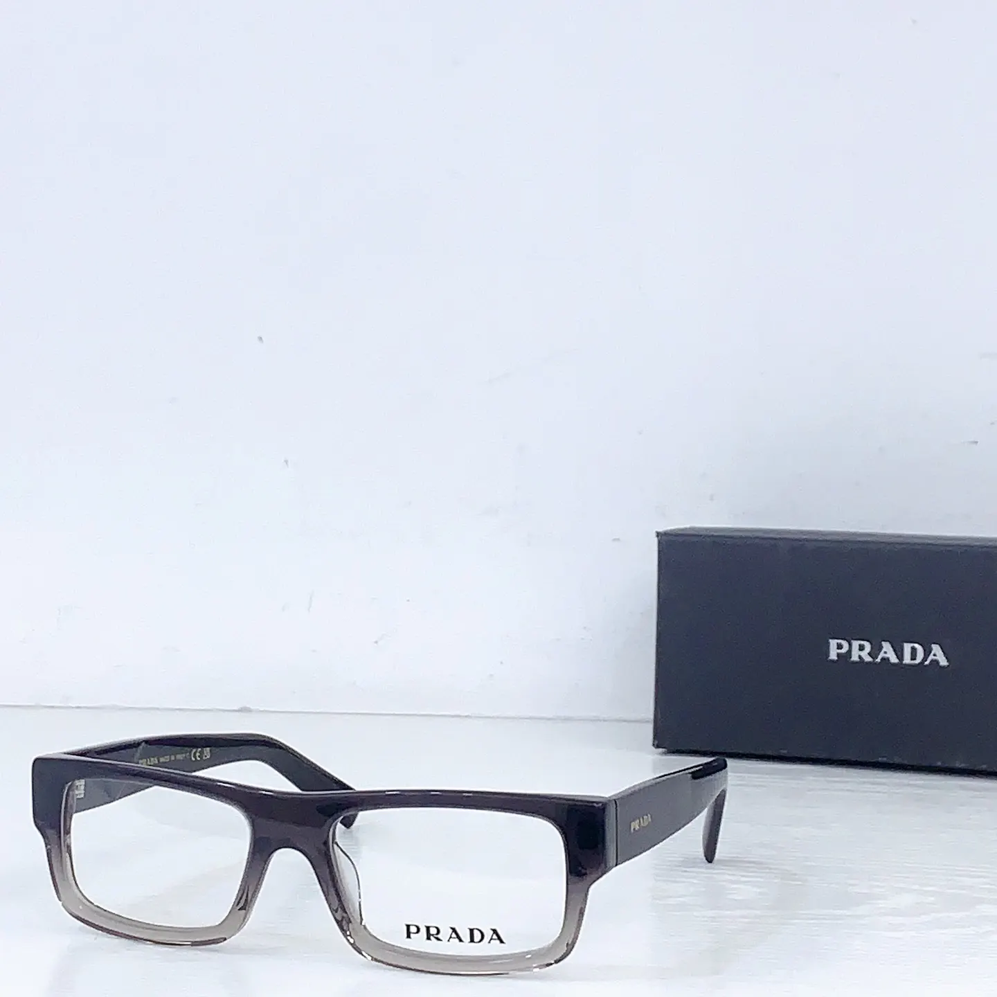 PRADA PR D06V 太阳眼镜 时尚遮阳款