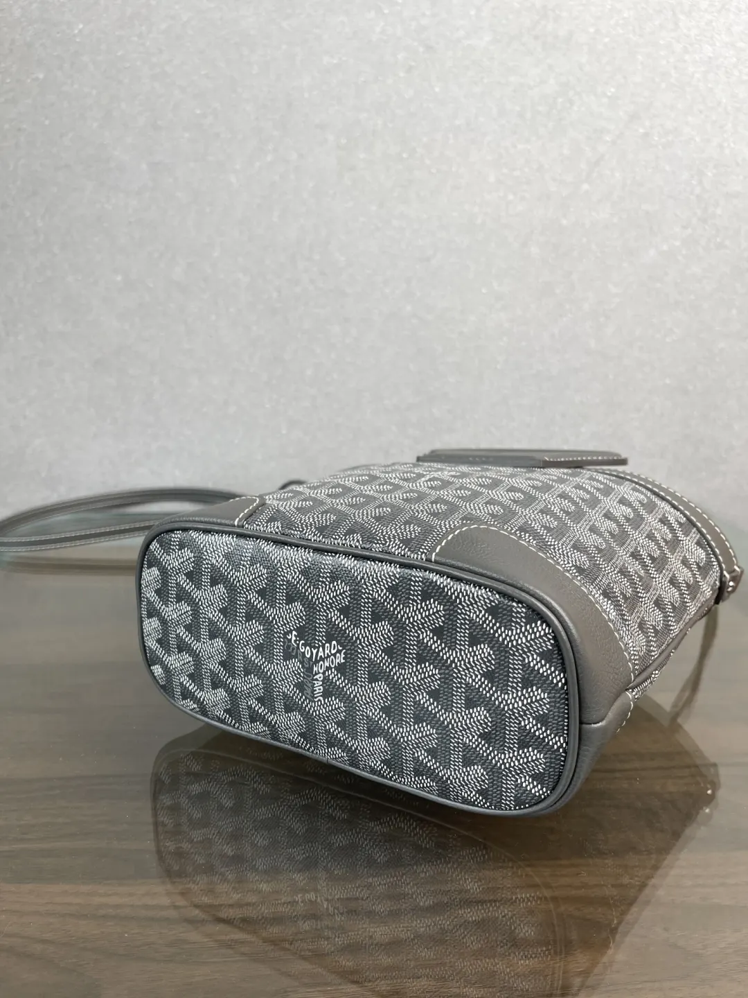 Goyard 灰色 皮革 水桶包 休閒水桶款