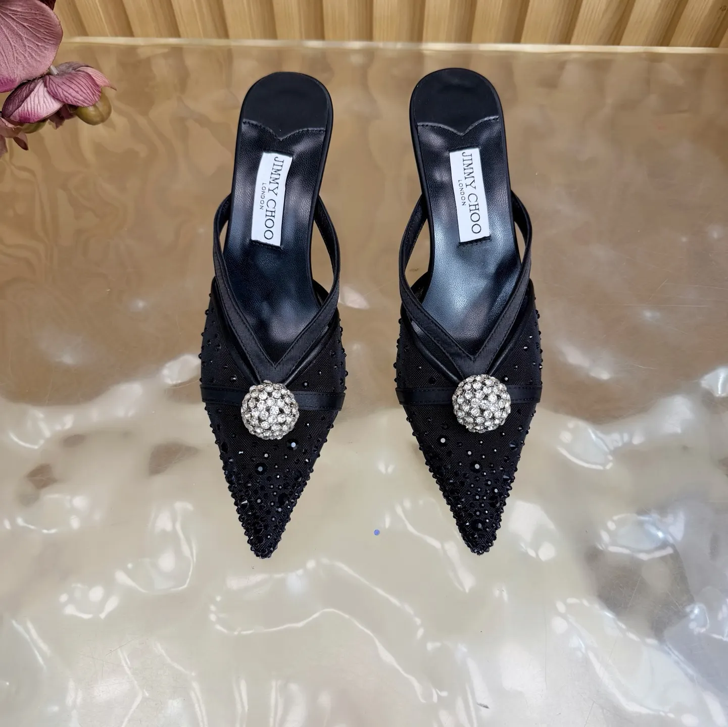 Jimmy Choo 運動鞋 休閒百搭款(數字4) Jimmy Choo 運動鞋 休閒百搭款(數字4)