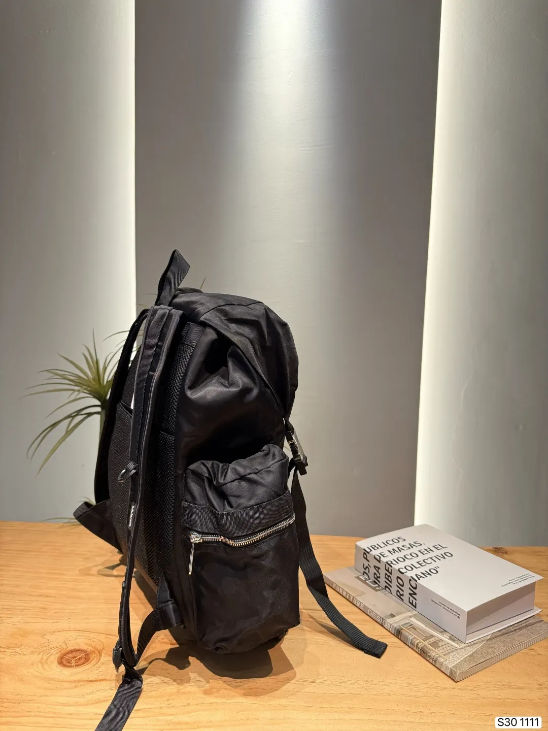 尼龍 Lululemon Wunderlust 雙肩包 实用雙肩款